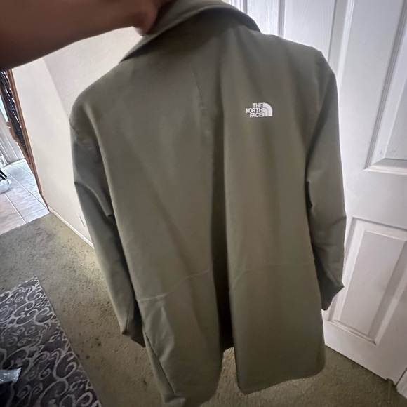 The North Face Women's Jacket - Picture 5 of 11